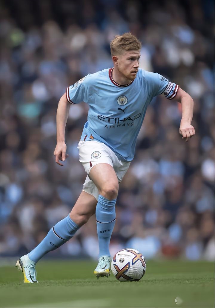 中超最新战报：上海海港连胜两场继续领跑，山东泰山大胜升至第二