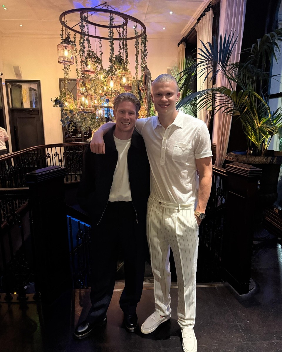 2025中超助攻榜：纳萨里奥、克雷桑9次并列第一，韦世豪8次