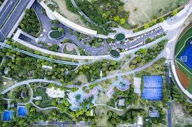 杰基·罗宾逊的 42 号球衣在 1997 年正式在全联盟范围内永久退役